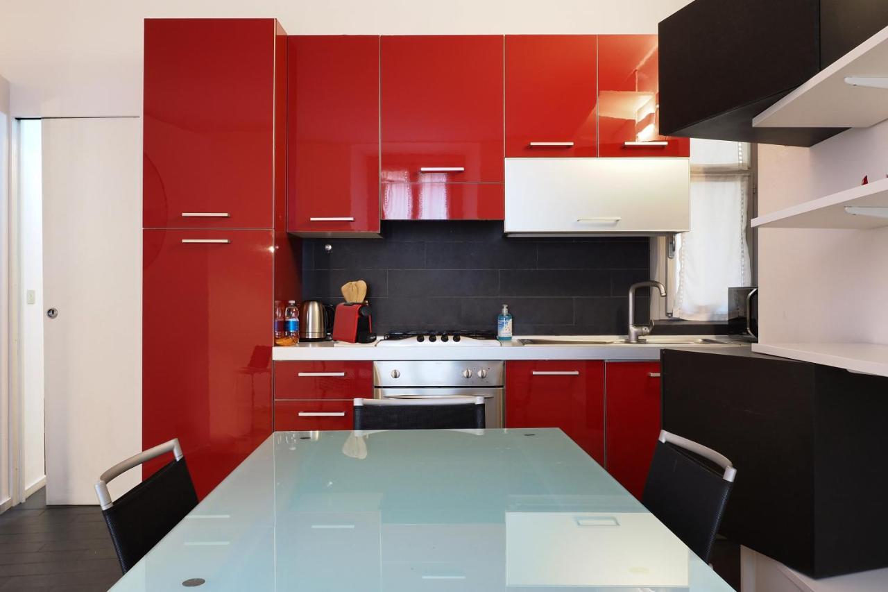 Mila Apartments Alessi Milan Luaran gambar
