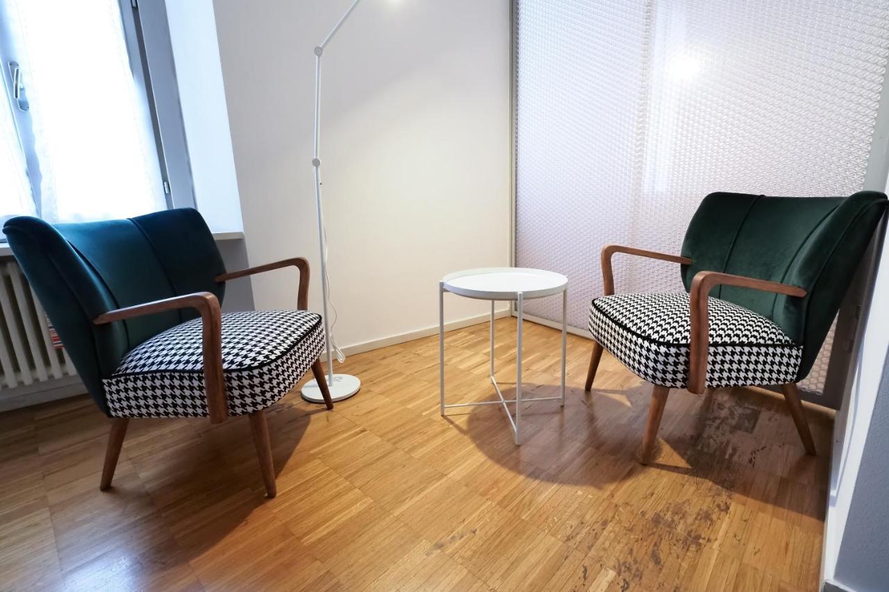 Mila Apartments Alessi Milan Luaran gambar