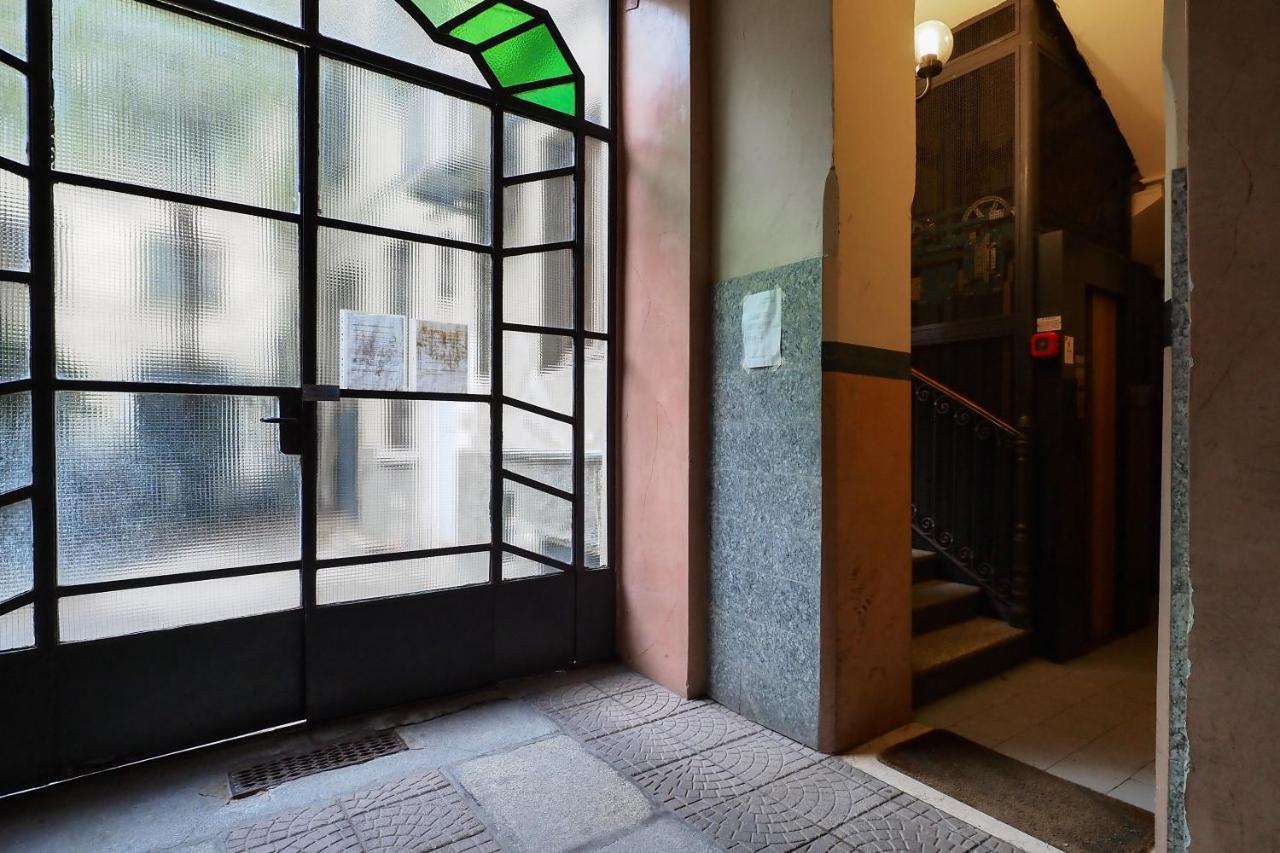 Mila Apartments Alessi Milan Luaran gambar