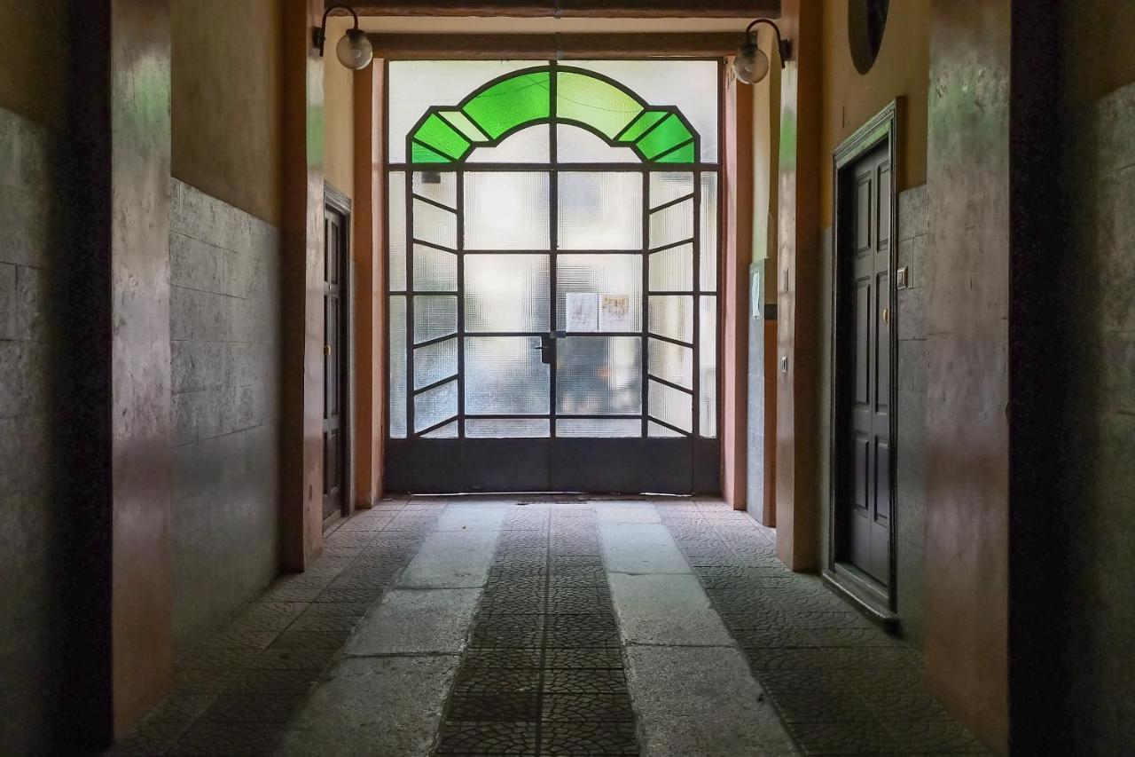 Mila Apartments Alessi Milan Luaran gambar