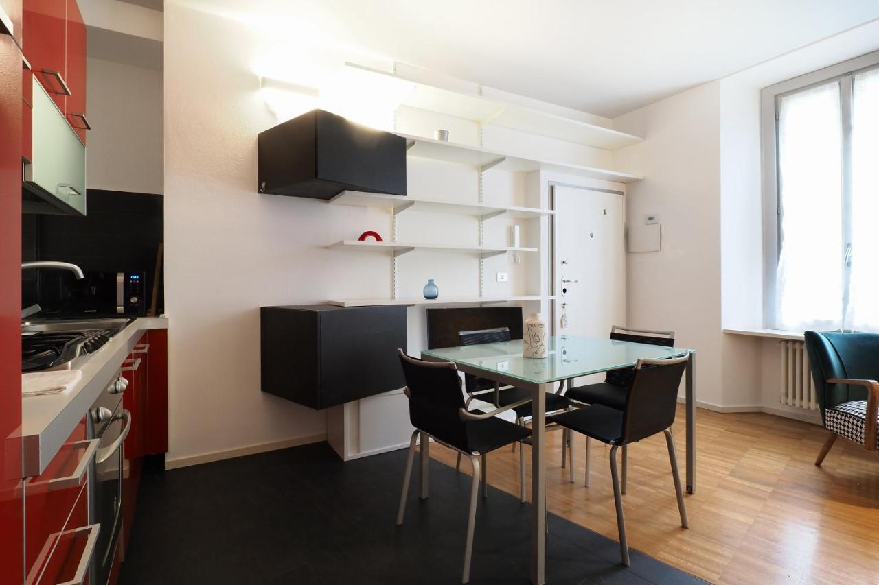 Mila Apartments Alessi Milan Luaran gambar