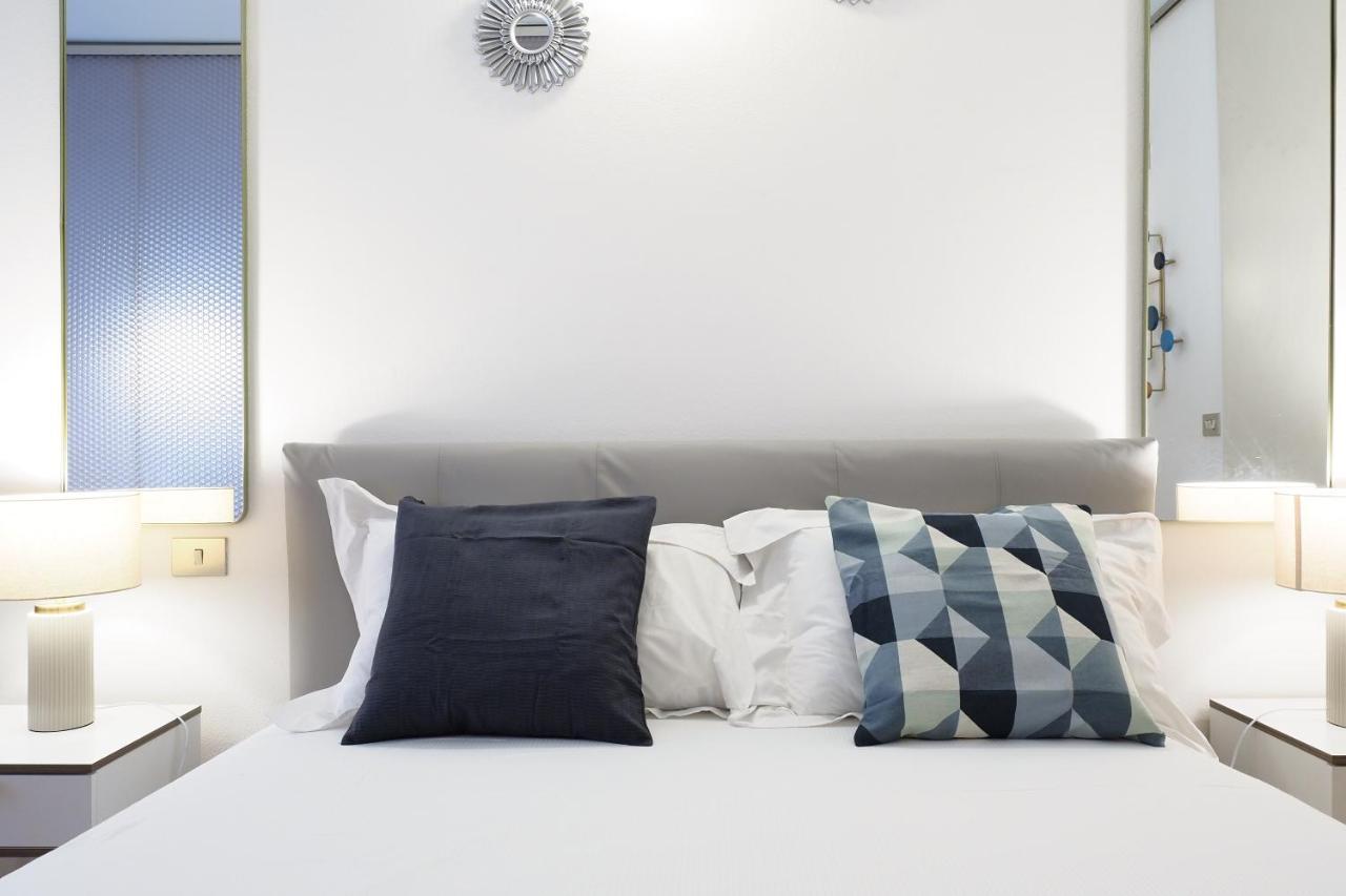 Mila Apartments Alessi Milan Luaran gambar