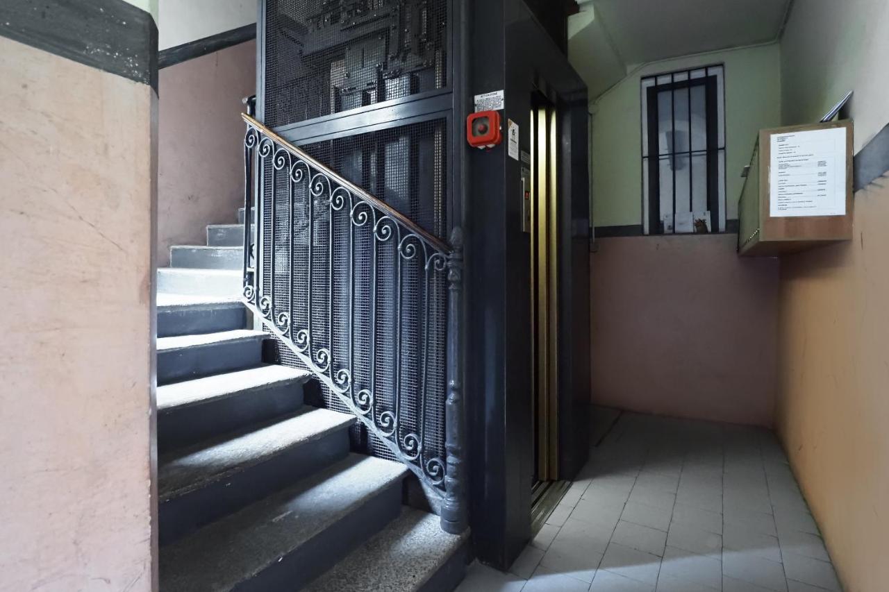 Mila Apartments Alessi Milan Luaran gambar